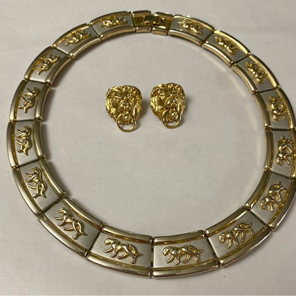 Gold and Silver Two-Tone Necklace with Elegant Design